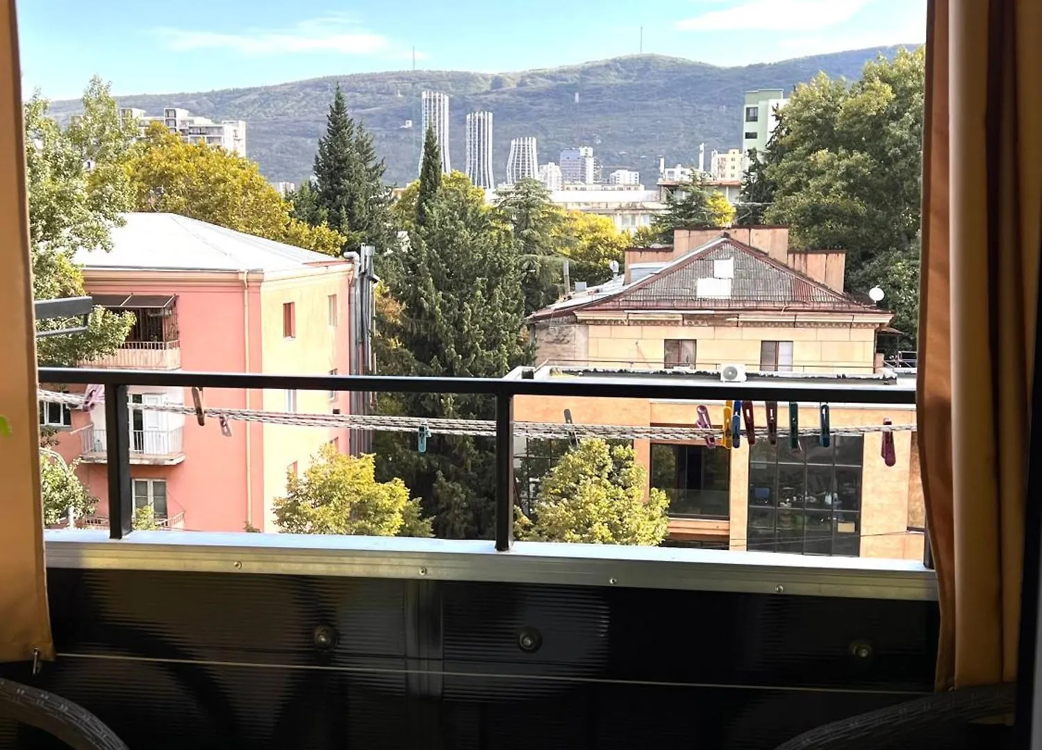 Charming Apartment In Saburtalo Tbilisi